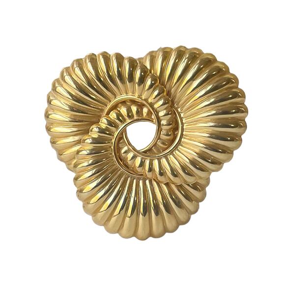 1980s Gold Plate Fluted Design Curved Intertwined Circles Stylized Pin Brooch - Picture 1 of 3